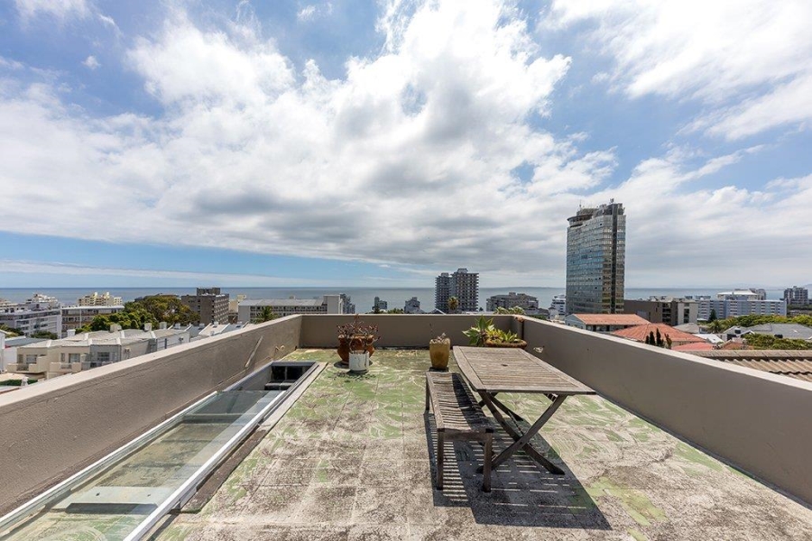 3 Bedroom Property for Sale in Sea Point Western Cape